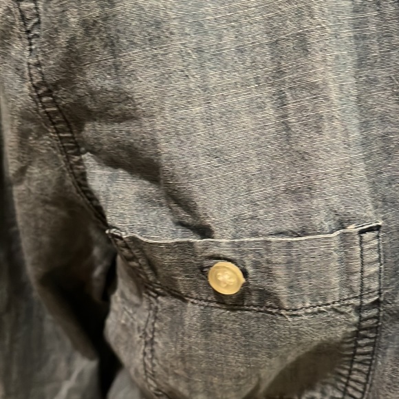 Old Navy women’s 100% cotton denim shirt - Picture 2 of 7